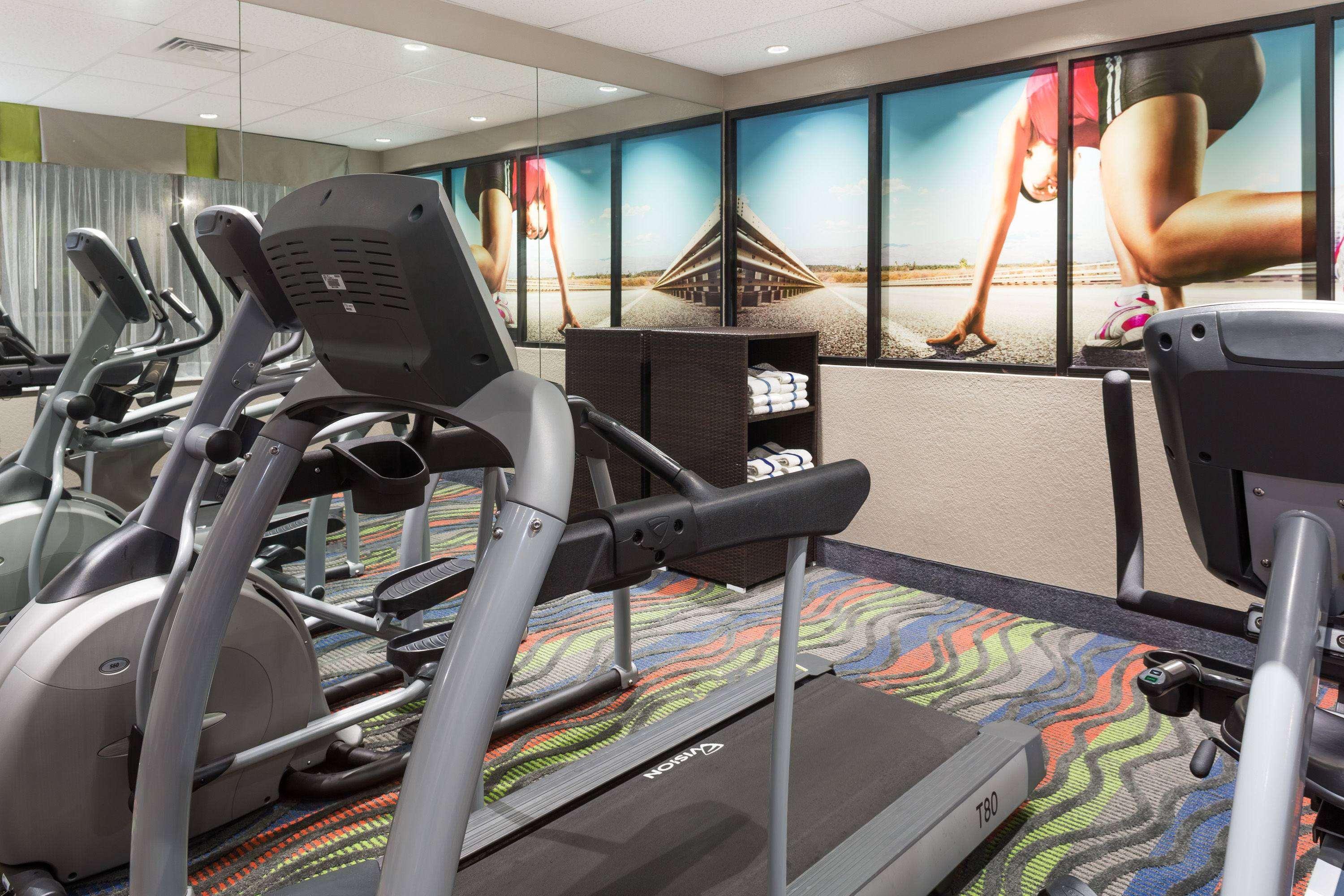 Days Inn & Suites By Wyndham Fort Myers Near Jetblue Park Eksteriør bilde