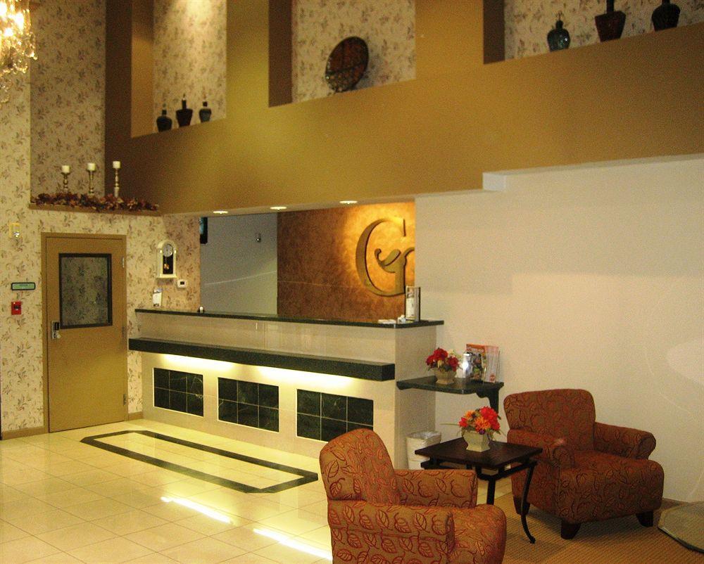 Days Inn & Suites By Wyndham Fort Myers Near Jetblue Park Eksteriør bilde