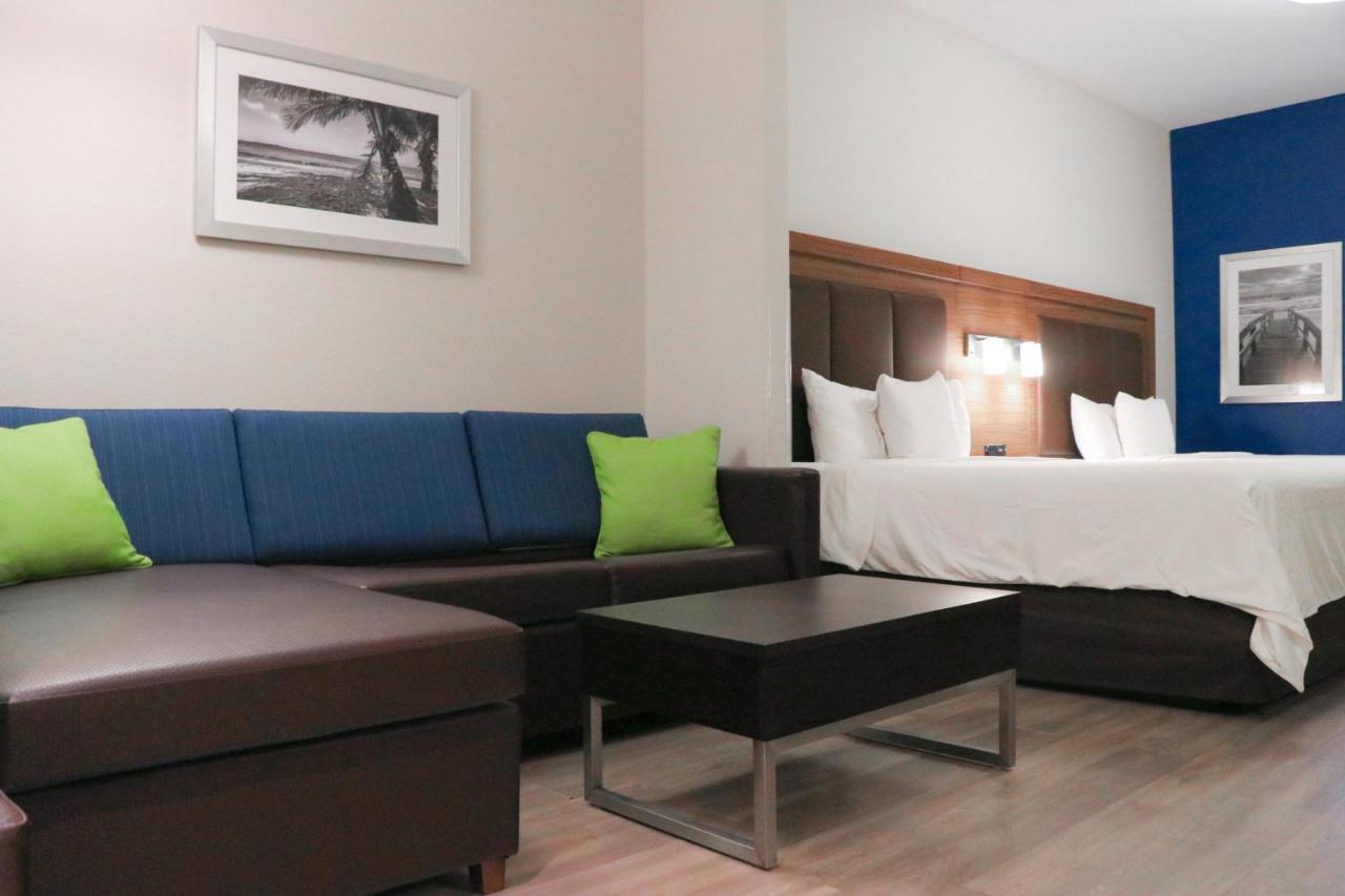 Days Inn & Suites By Wyndham Fort Myers Near Jetblue Park Eksteriør bilde